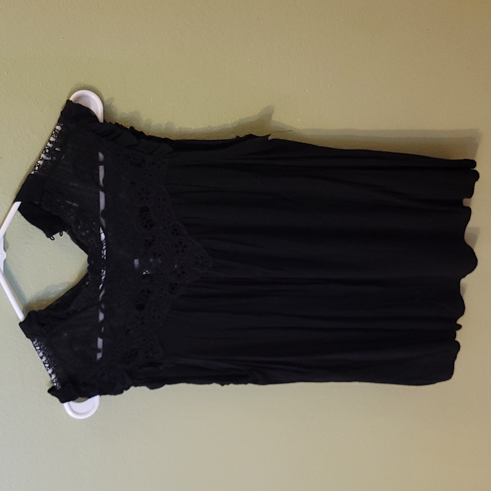High neck black top- juniors XXL